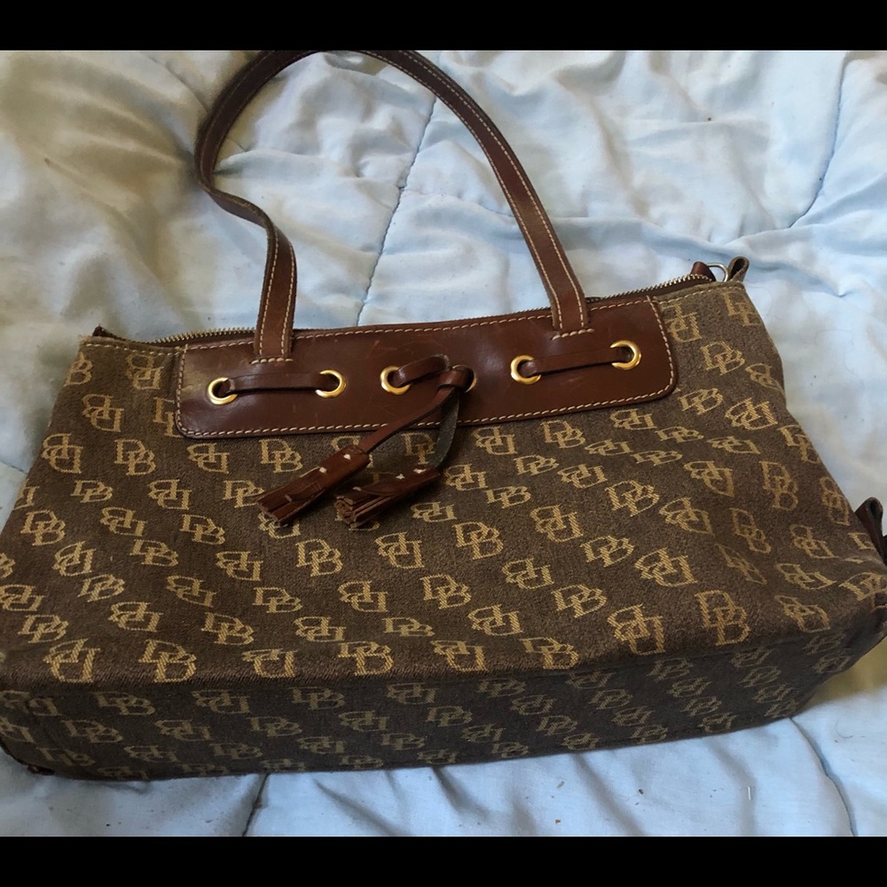 Dooney Bourke shoulder bag